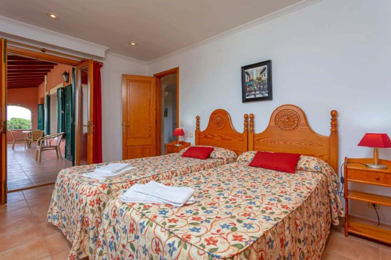 Villa Padilla By Sealand Villas อัลกูเดีย ภายนอก รูปภาพ