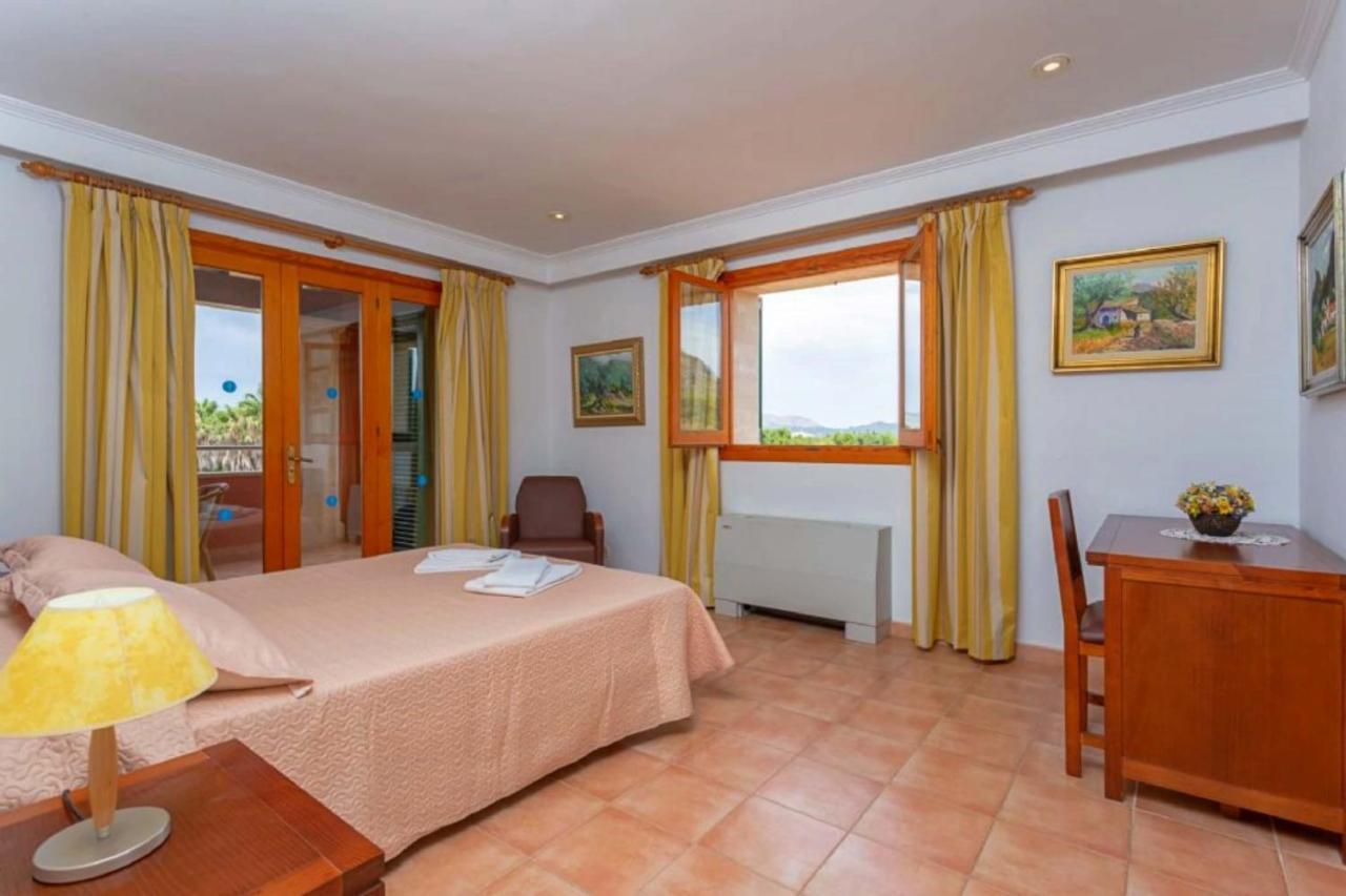 Villa Padilla By Sealand Villas อัลกูเดีย ภายนอก รูปภาพ
